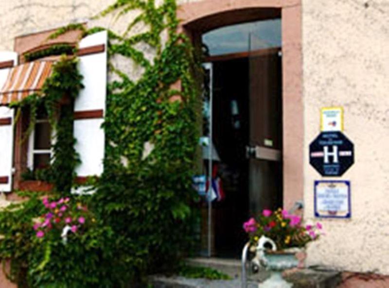 Le Val D'Aron Bed & Breakfast Cercy-la-Tour Екстериор снимка